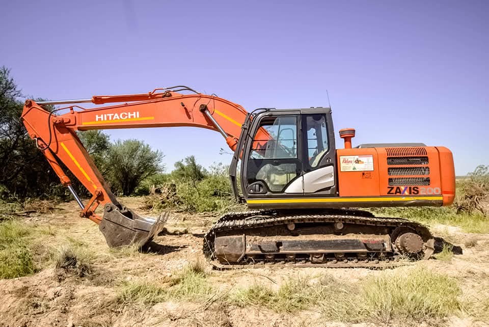 Hitachi ZAXIS 200 – Bulk Earthworks