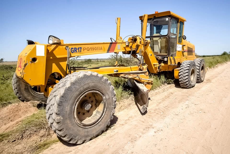 Motor Grader – Gravel Road Maintenance
